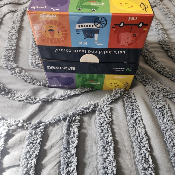 Block Books Color Fun Book Set - Picture 4 of 8